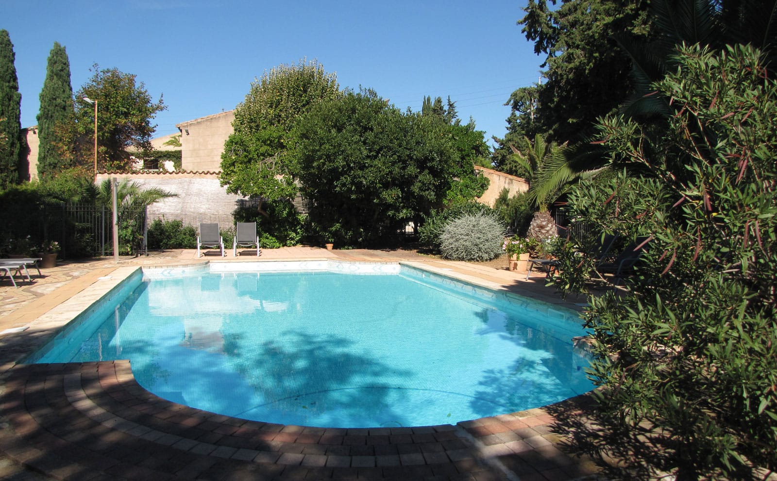 La piscine du domaine de Fon De Rey